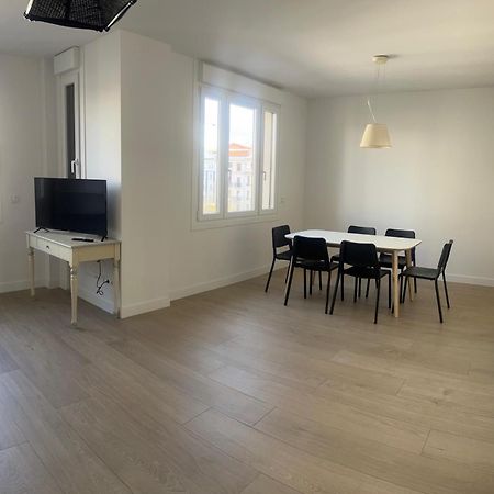 Apartaments Plaza Principe Viana Pampeluna Zewnętrze zdjęcie